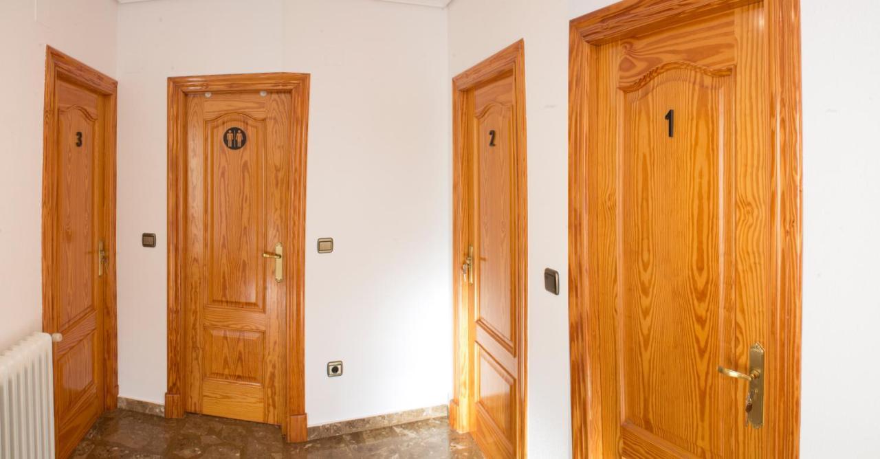 Casa Las Rosas Иньеста Экстерьер фото
